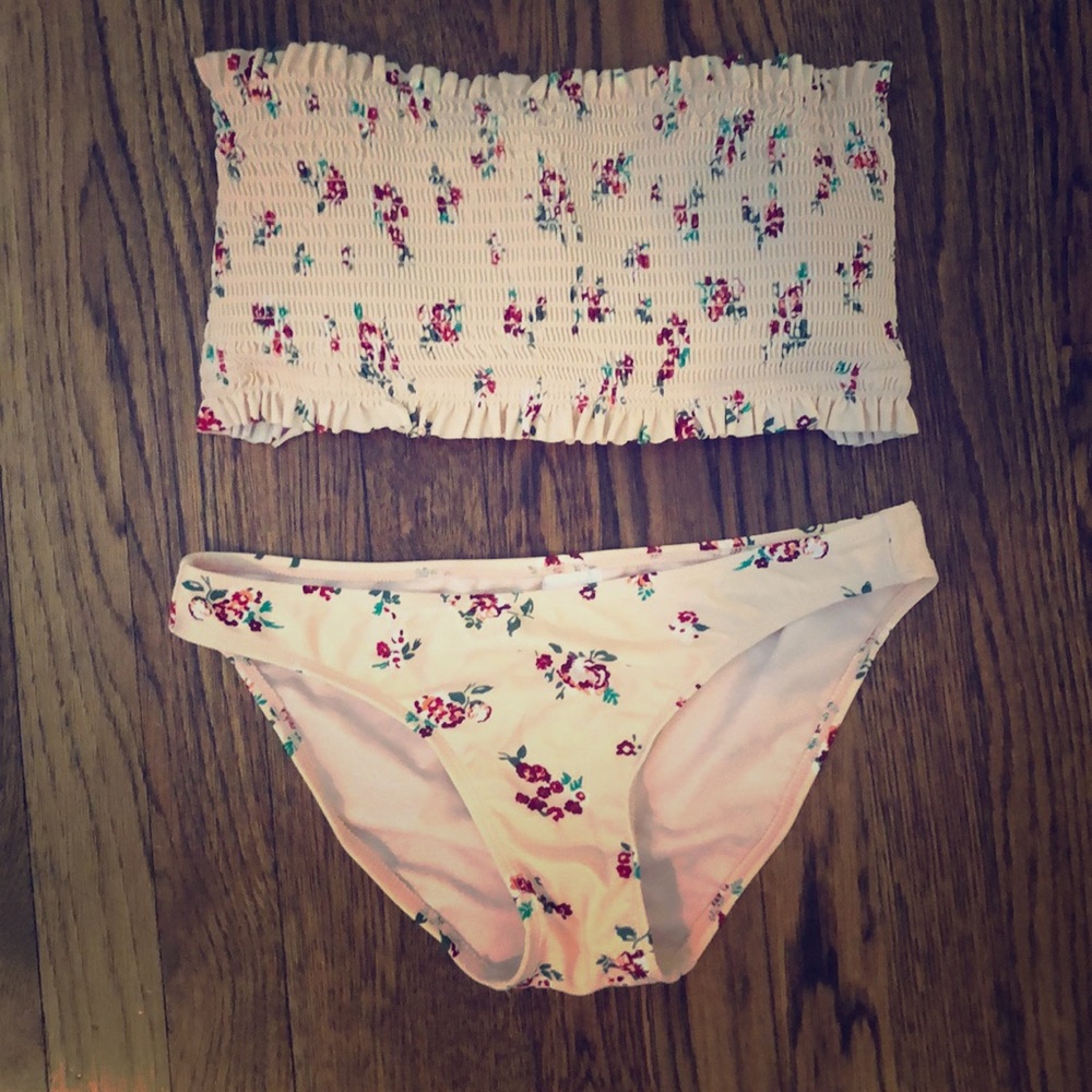 Strapless Bikini